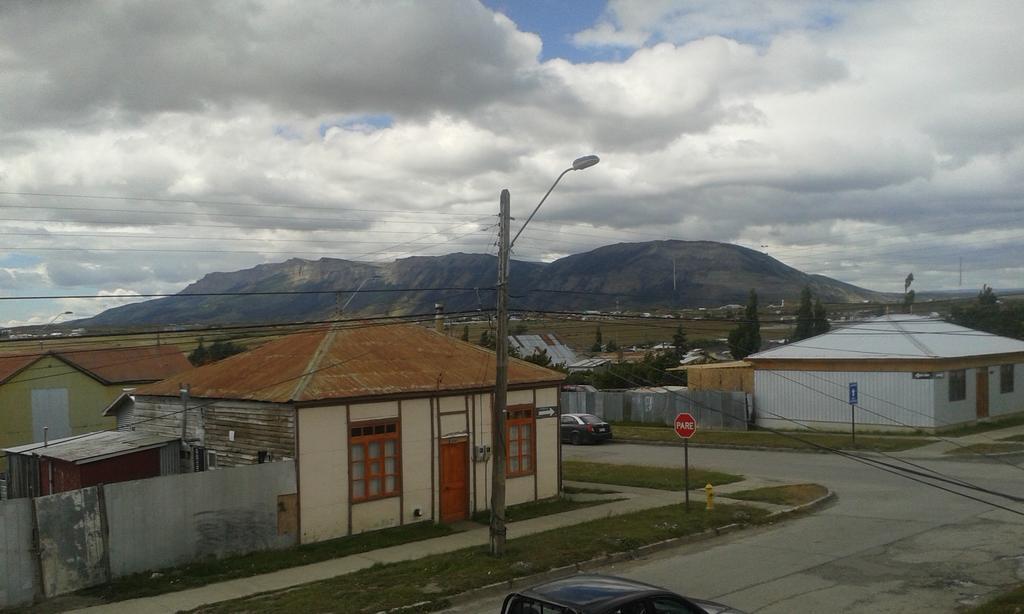 Hostal Yemel Puerto Natales Ngoại thất bức ảnh